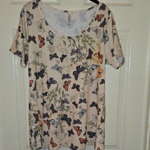LuLaRoe Cream Butterfly‎ Short Sleeve Perfect Tee